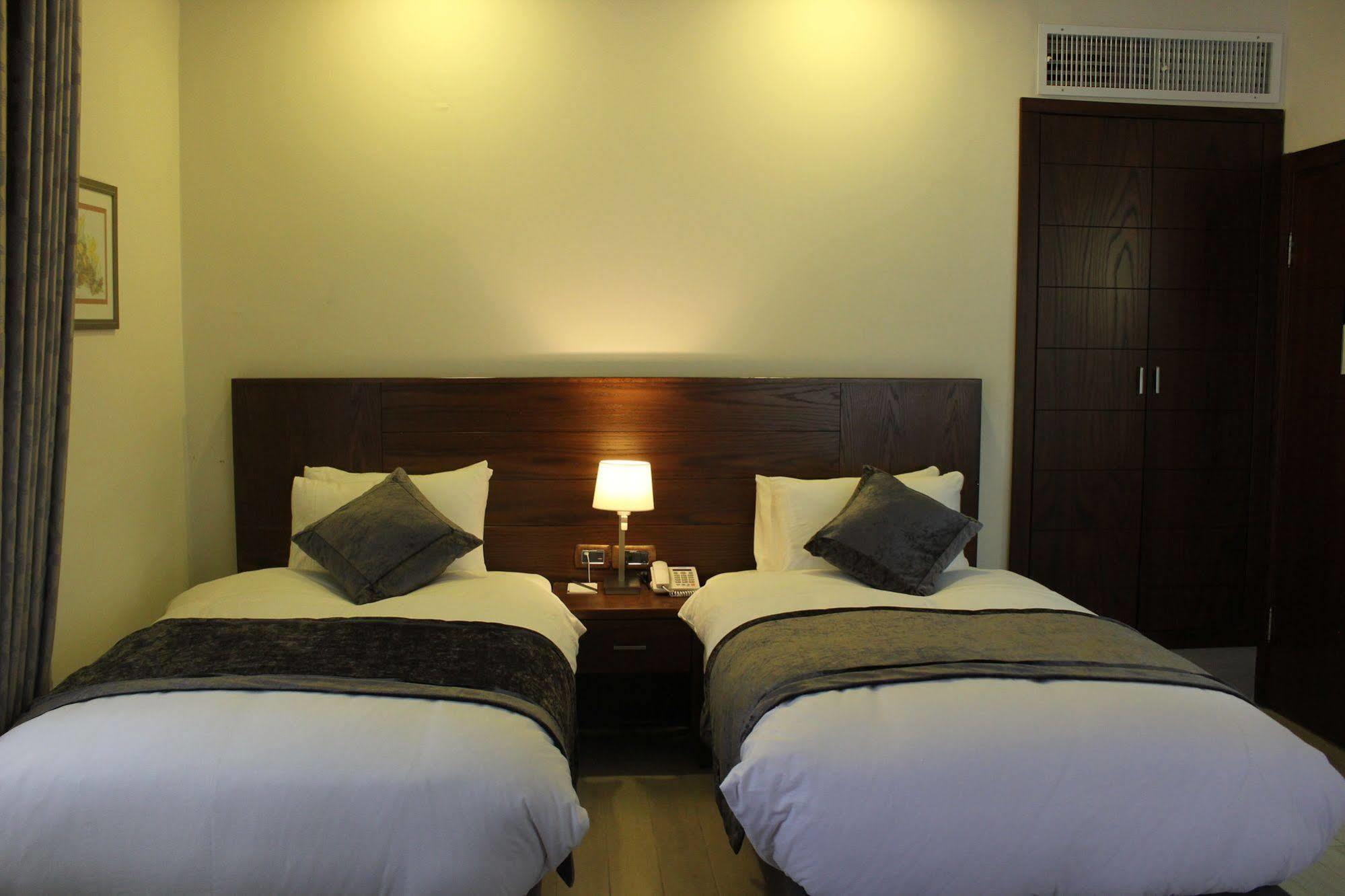 Lavender Boutique Hotel Ramallah Exteriör bild