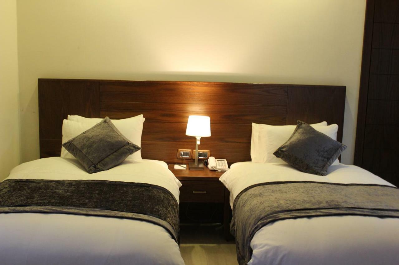Lavender Boutique Hotel Ramallah Exteriör bild